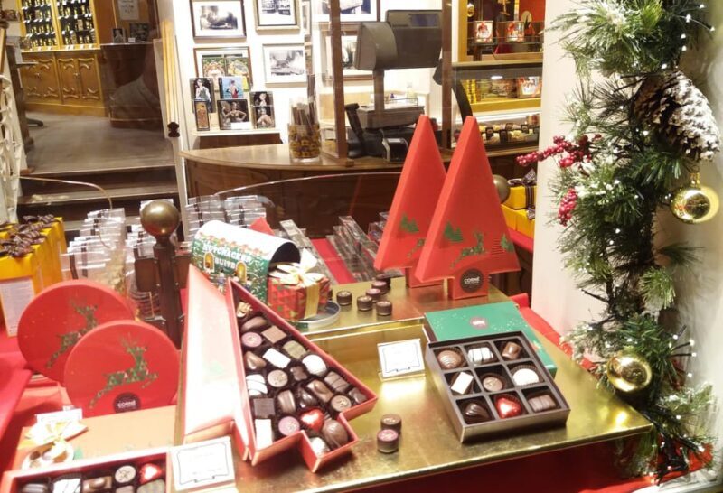 Discover the magic of Christmas in Brussels with a local guide - Starting Point: Galerie de la Reine