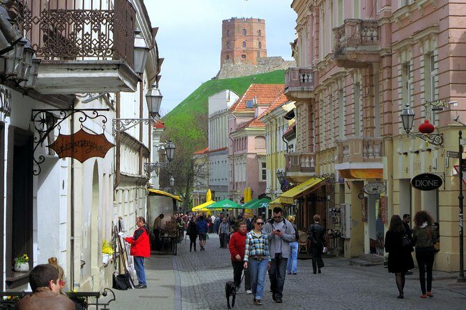 Discover the main sights and hidden gems in Vilnius Old Town - An In-Depth Look at the Vilnius Old Town and Beyond