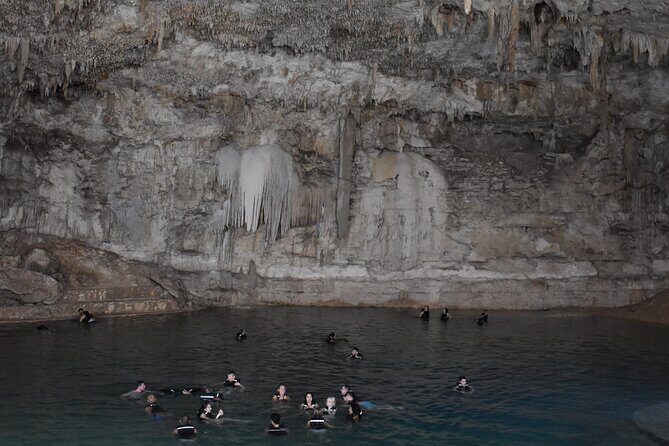 Discover the Maya ancient city Chichen Itza & 2 cenotes included - FAQ