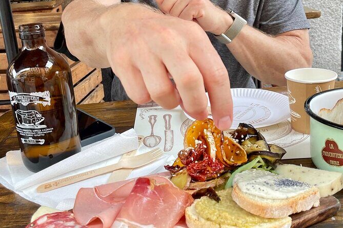 Discover the Milano by Food - Exploring Milan Through Food and Neighborhoods