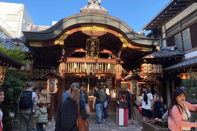 Discover the Secrets of Fushimi Inari and Gion with a Local Guide - The Authentic Touch: Why It Matters
