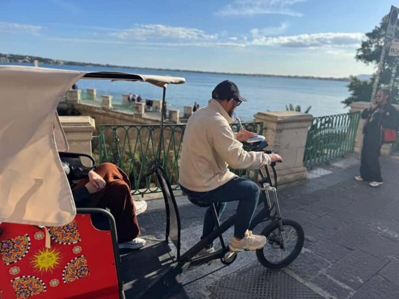 Discover the wonders of Ortigia: Tuk-Tuk tour between history and the sea. - Key Points