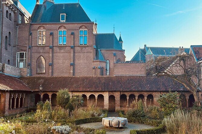 Discover Utrecht: a Self-Guided Augmented Reality City Tour - Who Will Love This Tour?