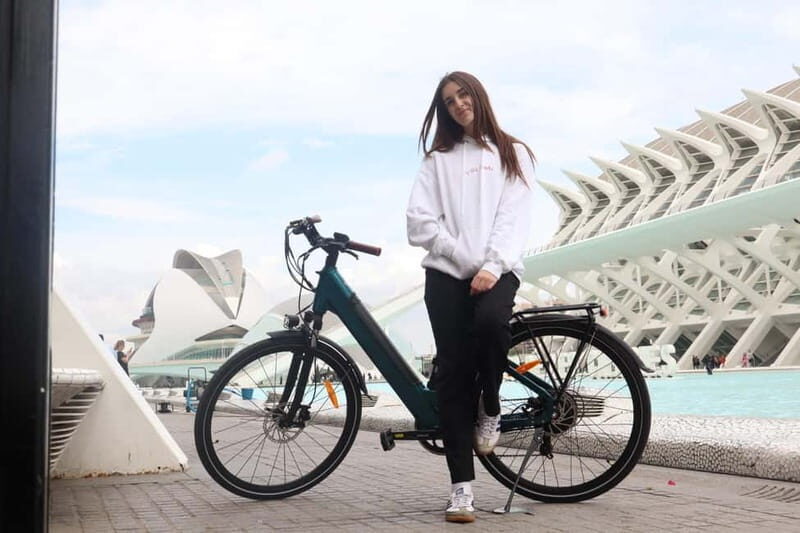 Discover Valencia by bike  Dutch-speaking tour - The Sum Up
