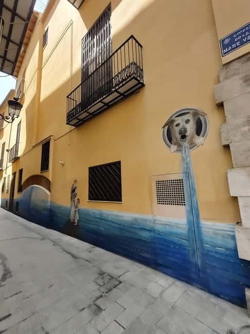 Discover Valencia yourself with a Playful walking tour! - A Closer Look at the Playful Valencia Tour