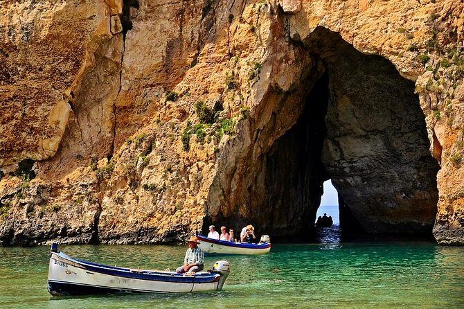 Discovering Gozo Full Day incl. Guide, Train & Ggantija Temples - A Deep Dive into the Experience