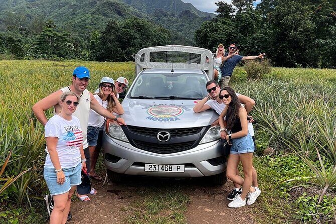 Discovering Moorea from Tahiti in 4x4 with the Ferry Terevau - Exploring Moorea from Tahiti in 4x4 with the Ferry Terevau