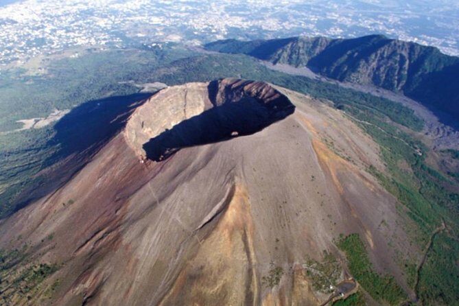 Discovering the Vesuvius - VIP tour / Small group - Key Points
