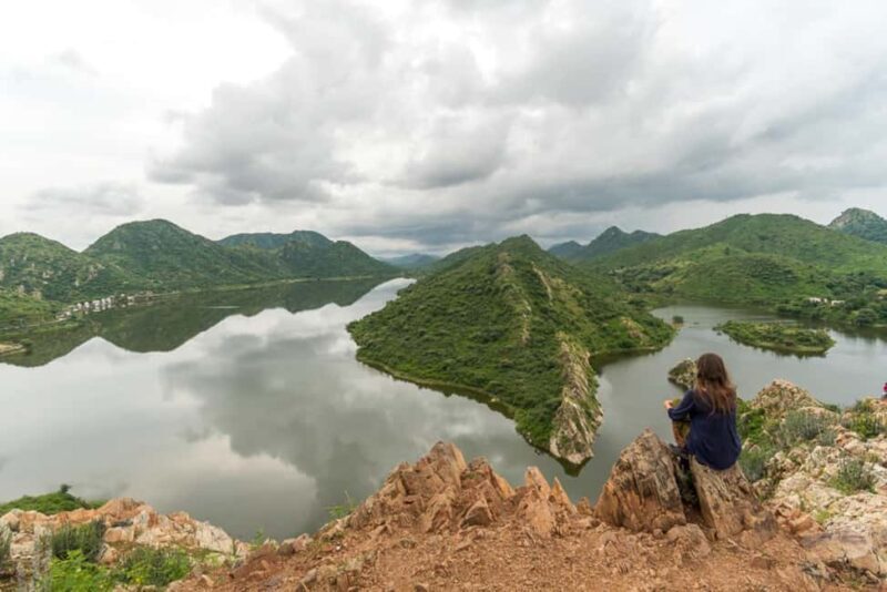 Discovering Udaipur: A Half Day Tour of Best Sights - Exploring Udaipur in Four Hours: A Deep Dive