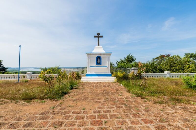 Divar Island: Local Goan Village Tour with Traditional Lunch - Key Points