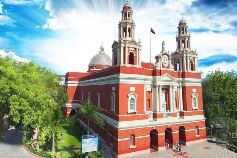 Divine Delhi: Explore Indian Faiths on a Cultural Tour - Key Points