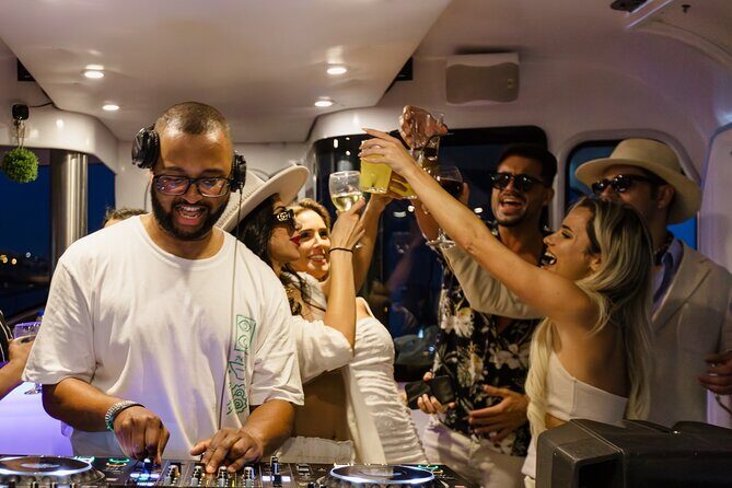 DJ Party on a Luxury Boat With Open Bar & Snacks - Sunset/Night - An In-Depth Look at the Lisbon Sunset DJ Boat Cruise