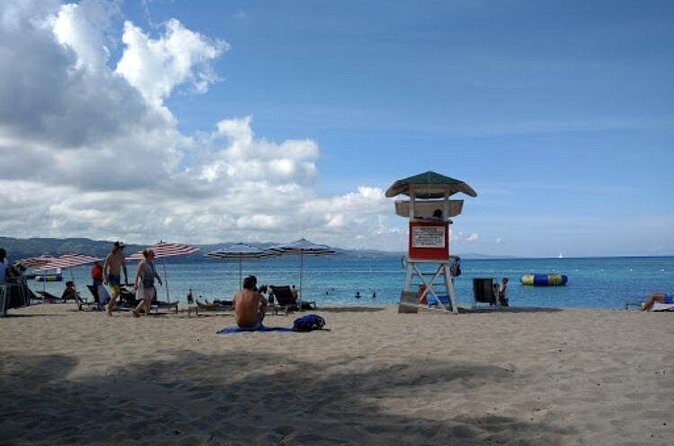 Doctor's Cave Beach, Jimmy Buffett 's Margaritaville and Shopping - Authenticity and Tips