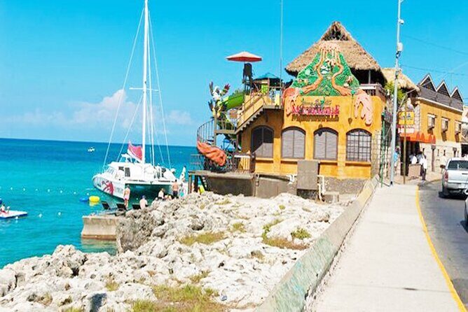 Doctors Cave Beach Roundtrip Tour in Montego Bay - A Deep Dive into the Doctors Cave Beach Roundtrip Tour
