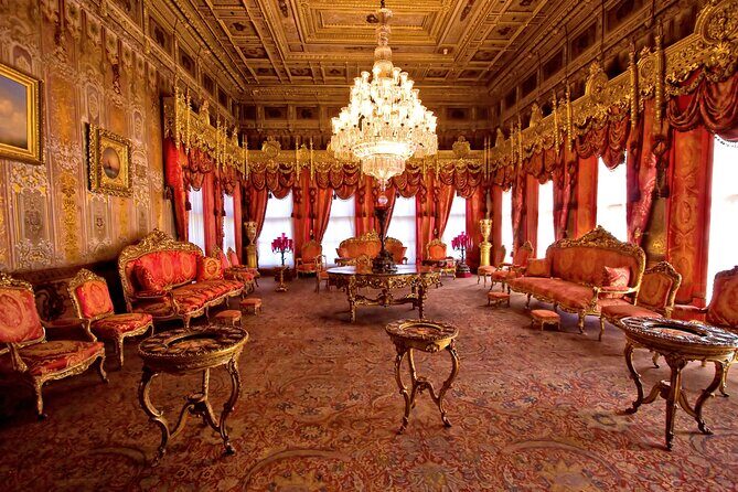 Dolmabahce Palace Skip the Ticket Line Entry with Audio Guide - Who Should Consider This Tour?