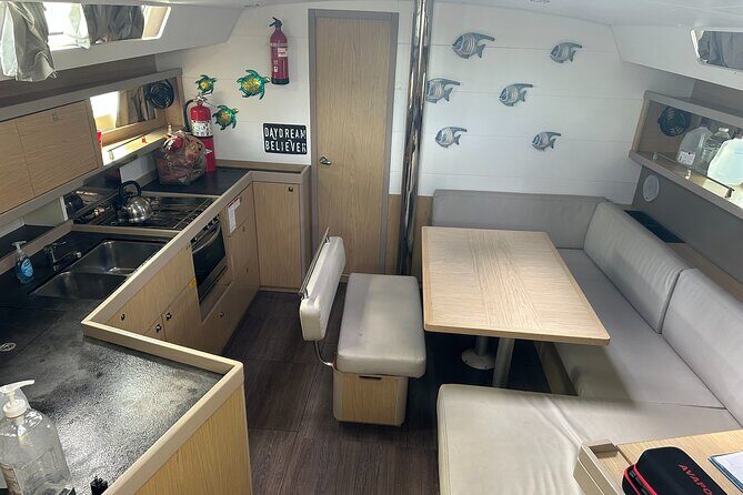 Dolphin Sightseeing Sail Aboard Daydreams Sailboat - Who Will Love This Tour?