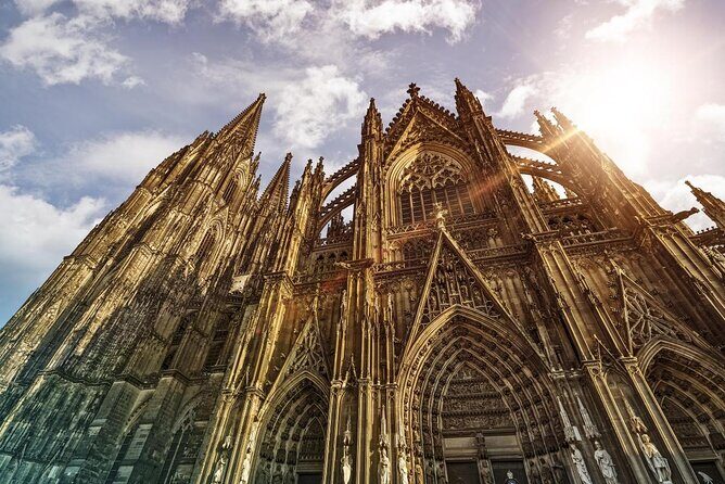 Dom und Altstadt Tour (ohne Innenbesichtigung/ mit Kölsch) - Key Points