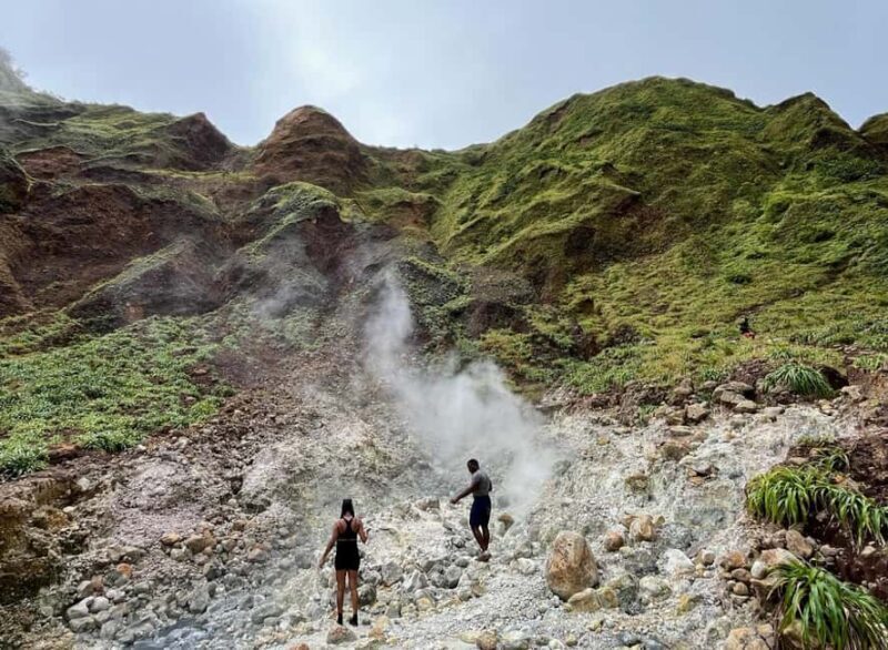Dominica: Hiking tour to the boiling lake! - The Location and What the Tour Includes