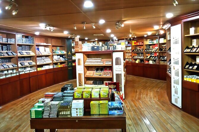 Don Lucas Cigar Factory & Store + Premium Rum Tasting (3 hours) - Authentic Flavor of the Dominican Republic: Don Lucas Cigar Factory & Store + Premium Rum Tasting