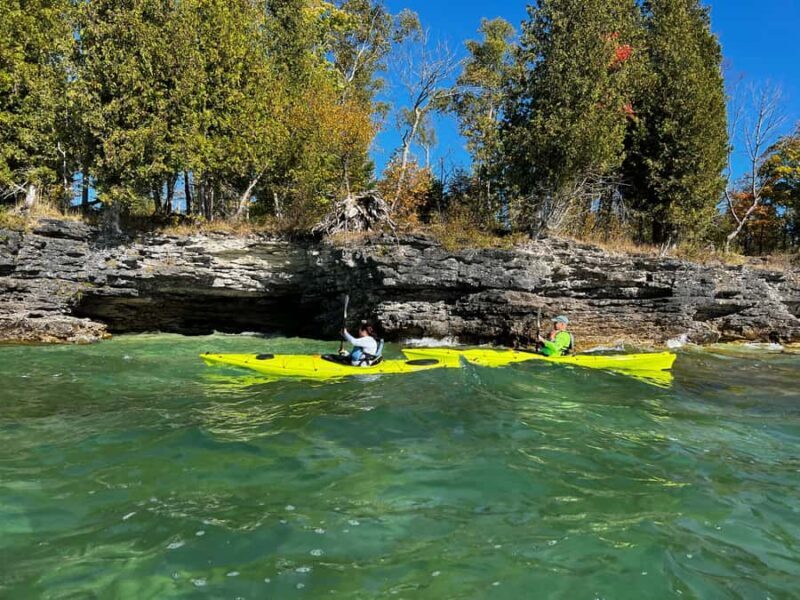 Door County: Cave Point & Whitefish Dunes Kayak Tour - An in-depth look at the tour experience
