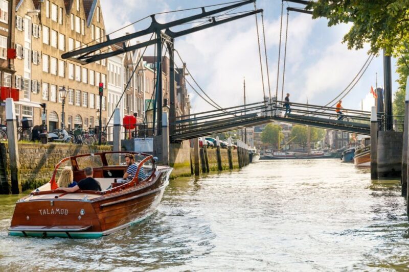 Dordrecht: City Walking Tour with Boat Ride - FAQ