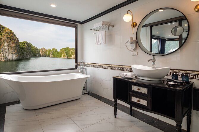 Doris 5 Star Cruise 2 Days 1 Night(Ha Long Bay+Lan Ha Bay) - What We Love About This Experience