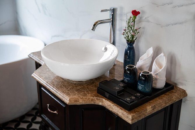 Doris Cruise 5 star cruise 3 days visiting Halong - Lan Ha Bay - Exploring the Itinerary in Detail