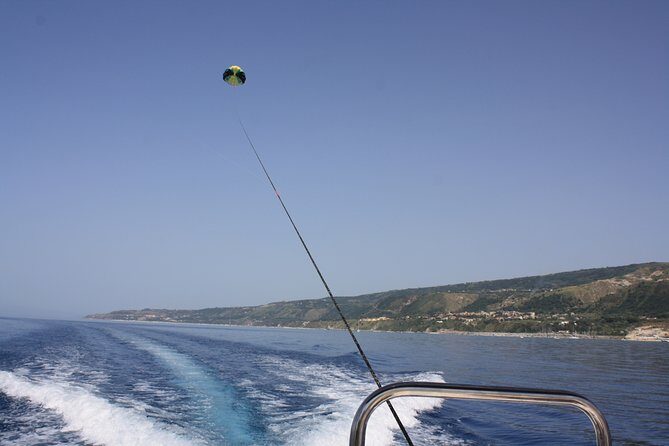 Double Parasailing flight to Tropea in Small Group - A Thorough Look at the Tropea Parasailing Experience