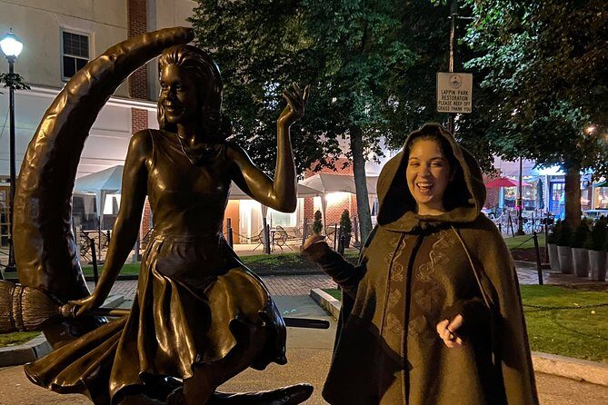 Double Trouble Combination Pass: 2 Tours (History & Ghost Tours) - Salems Double Trouble: A Deep Dive into History and Ghosts