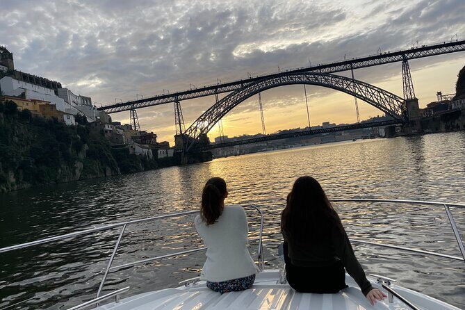 Douro Tour on a Private Yacht in Porto - A Luxurious Cruise Along Porto’s Douro River: An In-Depth Review