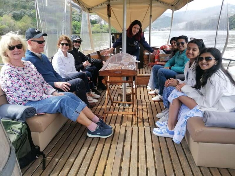 Douro valley: 2 Wineries Lunch at the Winery & 1h Boat Tour - Douro Valley: 2 Wineries, Lunch at the Winery & 1-Hour Boat Tour — An Authentic Portuguese Experience
