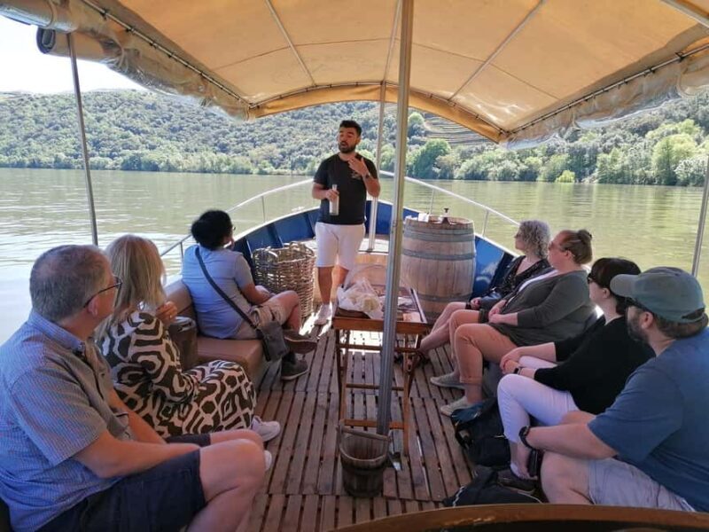Douro Valley: Half-Day, 1 winery & 1-h cruise with cocktail - Discovering the Douro Valley: What to Expect on This Tour
