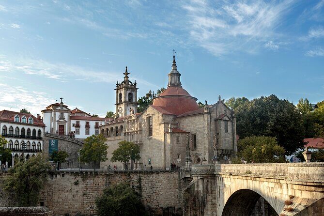 Douro Valley: Historical Sites, Wine Experience, Lunch & Cruise - Practical Details & What to Keep in Mind