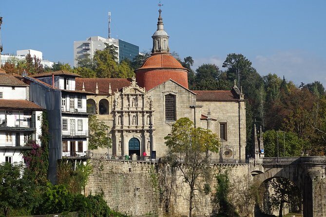 Douro Valley small group tour, Mateus Palace, Lunch and Wine tastings - Key Points