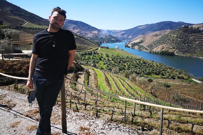 Douro Valley Wine Tour: Local Food & Wine Experience Small Group - A Detailed Look at the Douro Valley Wine Tour