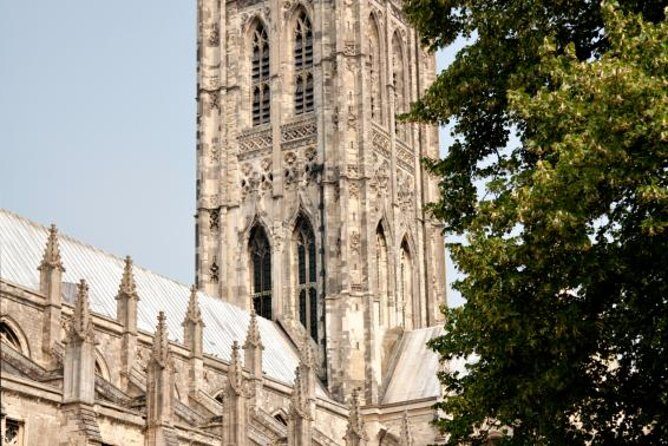 Dover Shore Excursion:Post-Cruise Tour to London via Canterbury and Leeds Castle - Key Points