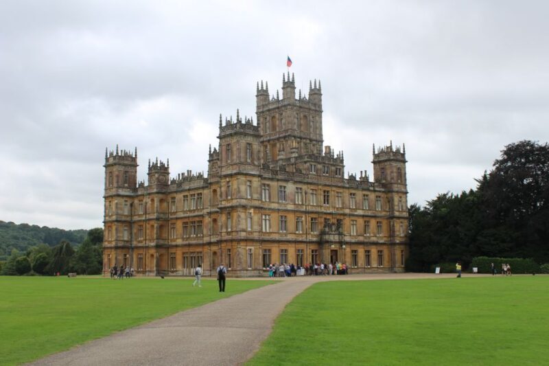 Downton Abbey and Village Small Group Tour from London - The Practicalities