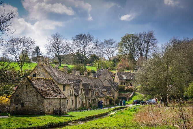 Downton Abbey Village, Blenheim Palace and Cotswolds Day Trip from London - The Experience from a Traveler’s Perspective