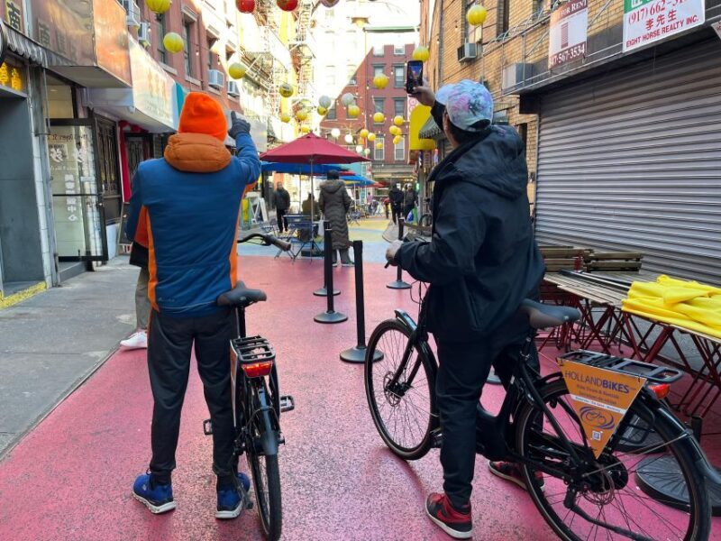 Downtown Bike Tour with Stylish Dutch Bikes or E-bikes! - What You’ll Experience at Each Stop