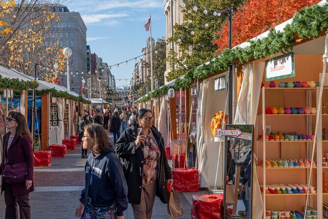 Downtown DC Holiday Tour: Lights, Decorations & Festive Cheer - FAQs