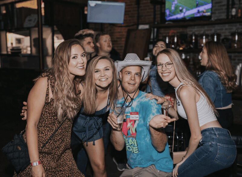 Downtown Denver Pub Crawl - Food & Drinks Included! - FAQ