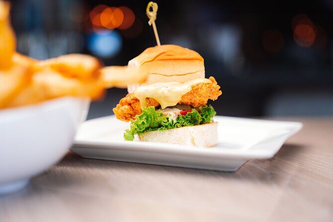 Downtown Fort Lauderdale Dinner and Drinks Tour - Key Points