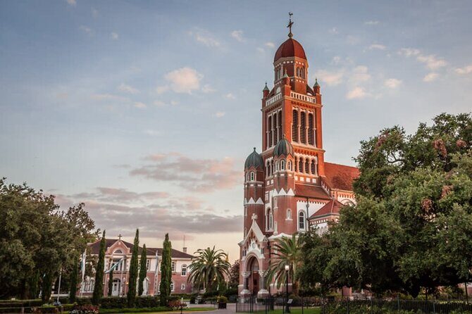 Downtown Lafayette Cajun History & Folklore Walking Tour - Who Will Love This Tour?