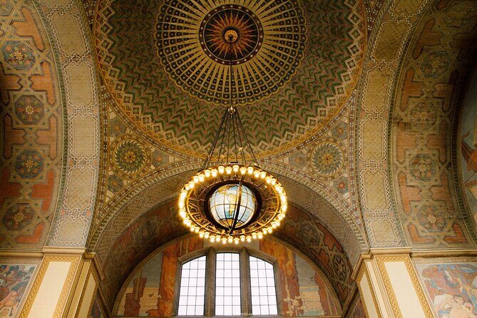 Downtown LA's History & Architecture: Private Walking Tour - End at Grand Central Market