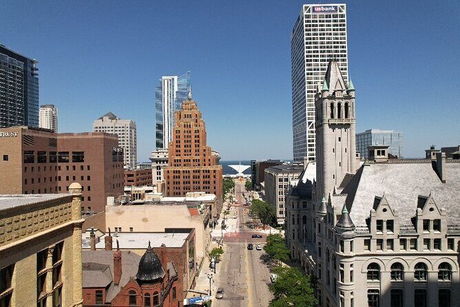 Downtown Milwaukee Walking Tour - Key Points