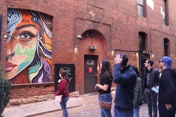 Downtown Nashville Sightseeing Walking Tour - The Sum Up