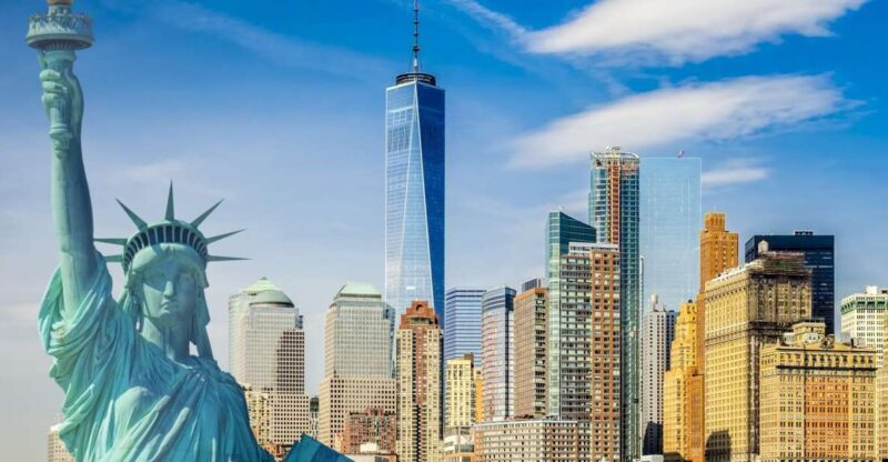 Downtown New York Highlights Private Walking Tour - Exploring Lower Manhattan: A Deep Dive