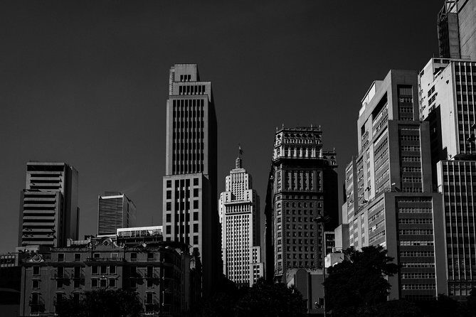 Downtown Photo Tour - Authentic Experiences and Insights