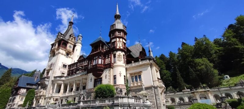 Dracula Castle, Peles Castle and Brasov Private Day Tour - A Detailed Look at the Dracula, Peles, and Brasov Tour