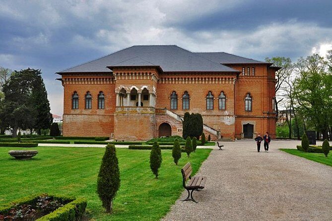 Dracula's Tomb and Mogosoaia Palace, Private Tour from Bucharest - The Value of This Experience